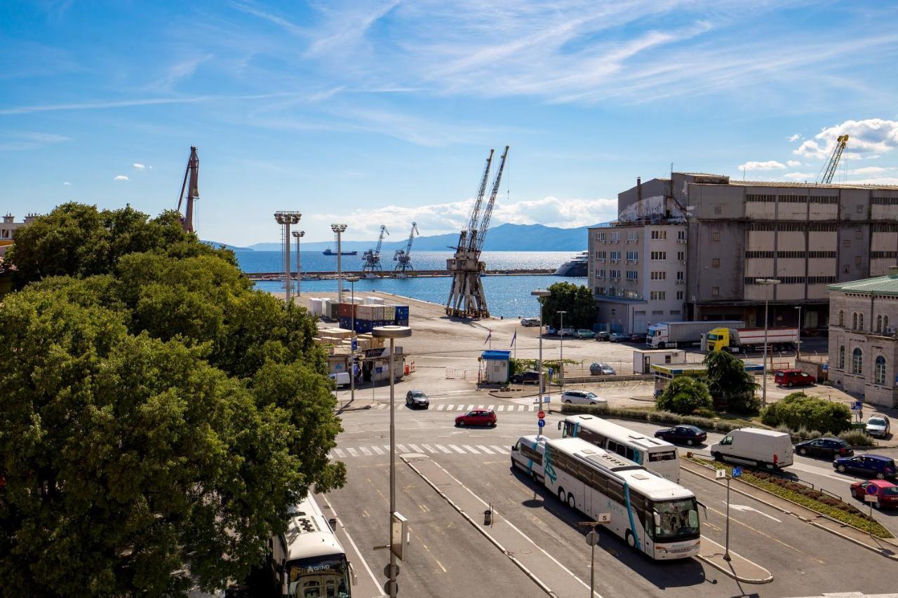 Apartments Harbour View Rijeka Eksteriør bilde